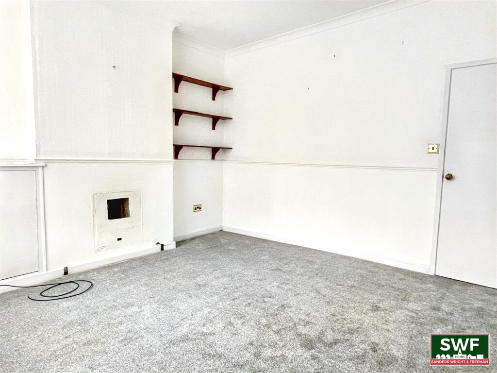 Parkfield Road, Wolverhampton photo 4