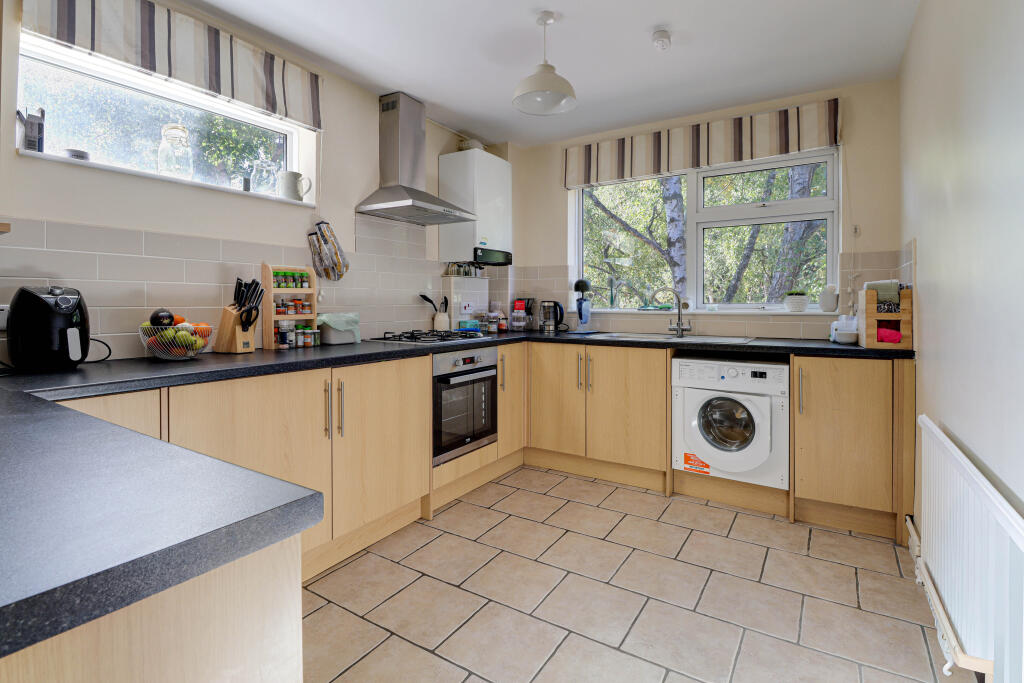 Aysgarth Close, Harpenden, Hertfordshire, AL5 photo 3