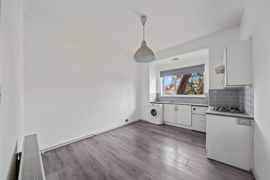Apartment in London, Selhurst - More