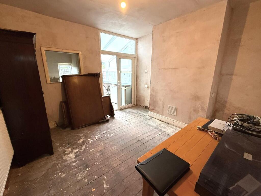 House in Manchester, Greater Manchester - More