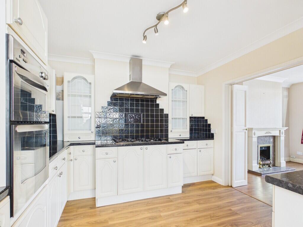 House in Stoke-on-Trent - View 4
