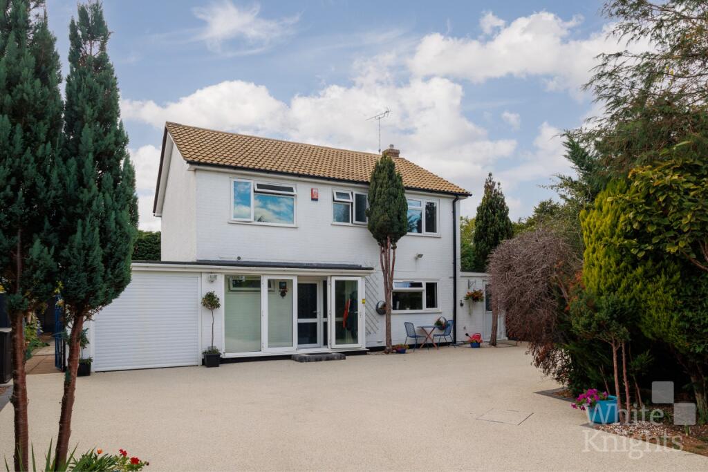 Main image of property: Fairmead Road, Shinfield, Reading, Berkshire, RG2 9DL