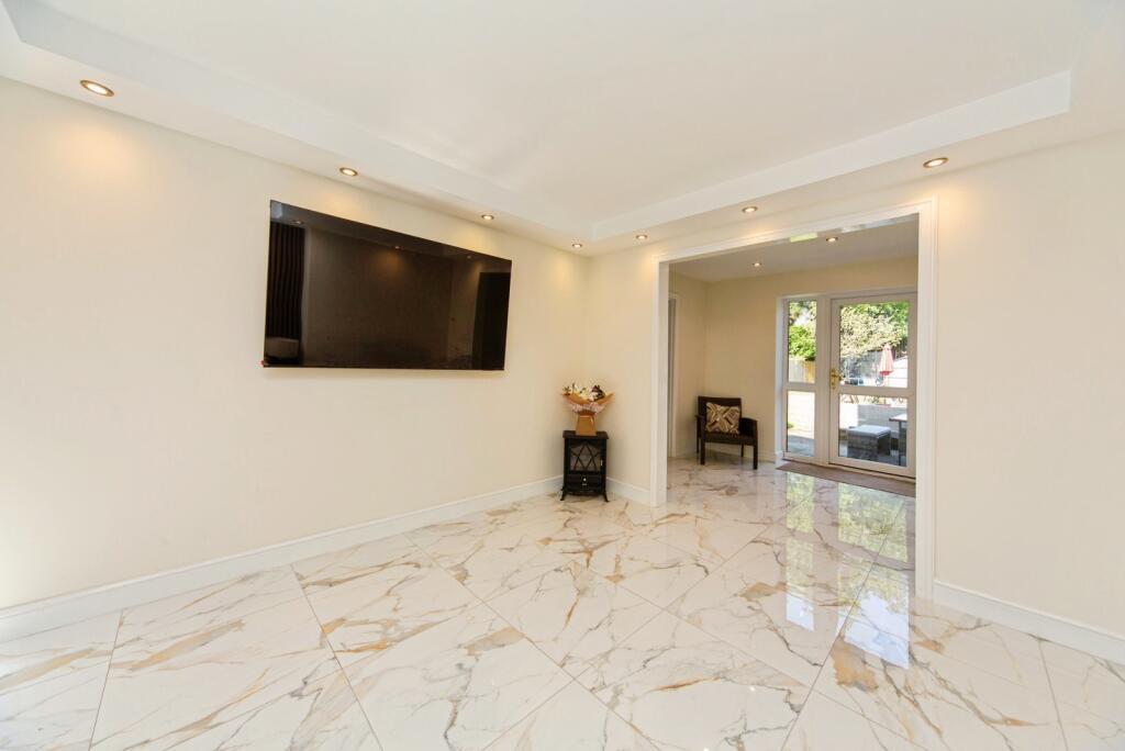 South Drive, WIRRAL, Merseyside, CH49 - View 3