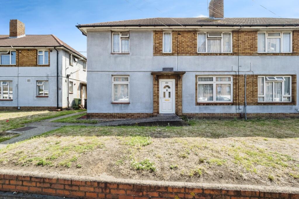 Main image of property: Rainham Road North, Dagenham, Essex, RM10