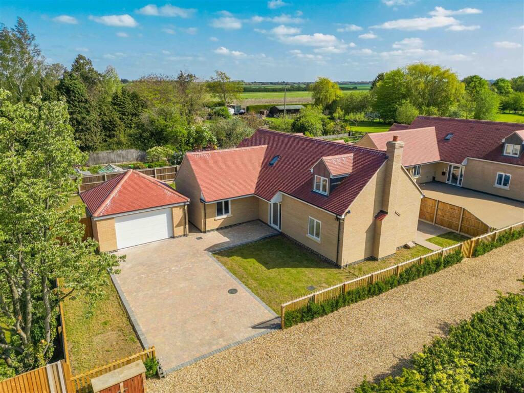 Main image of property: Cottenham Road, Histon, Cambridge