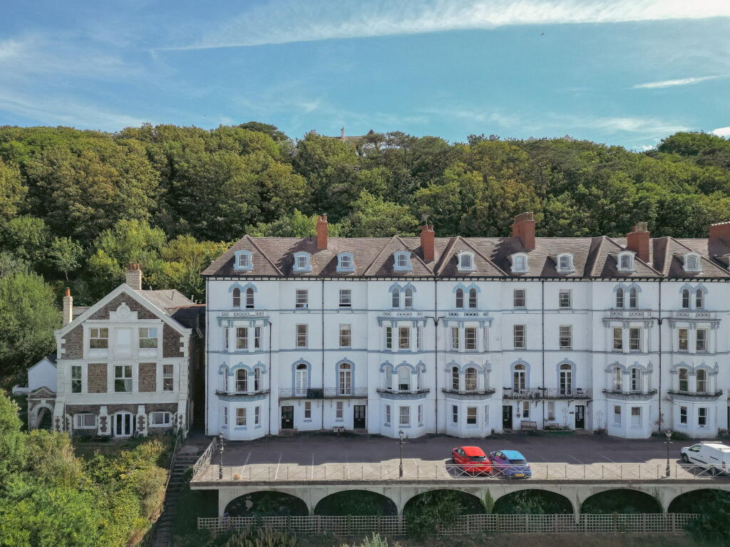 Apartment in Exeter - View 2