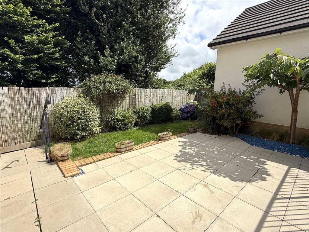 Bishops Way, Falmouth, TR11 image 3