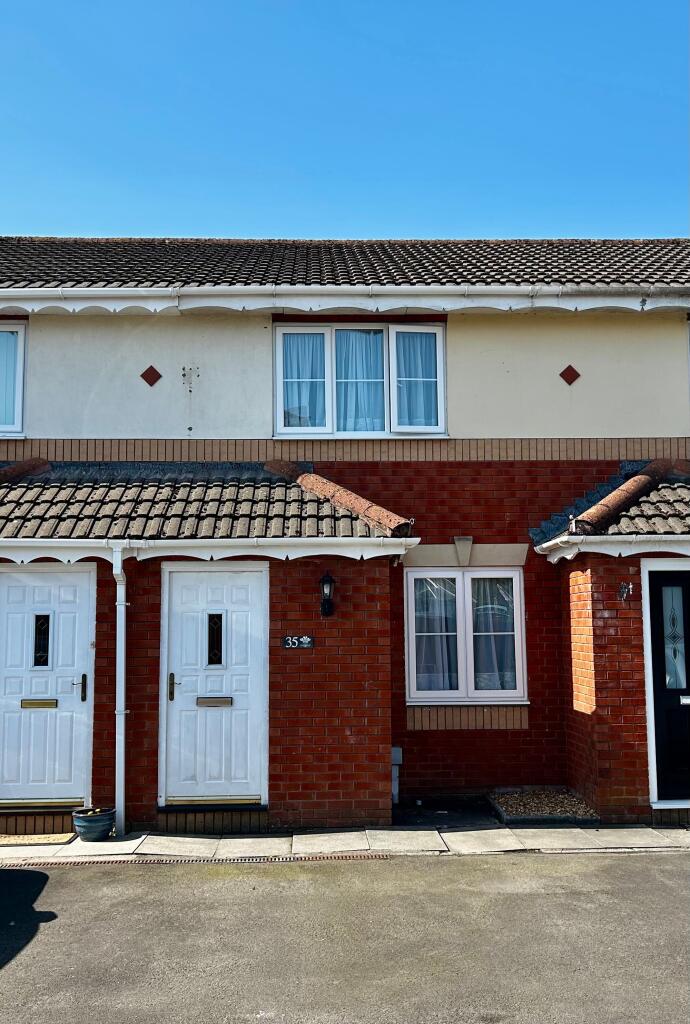 Main image of property: Derwen Deg, Neath, SA10