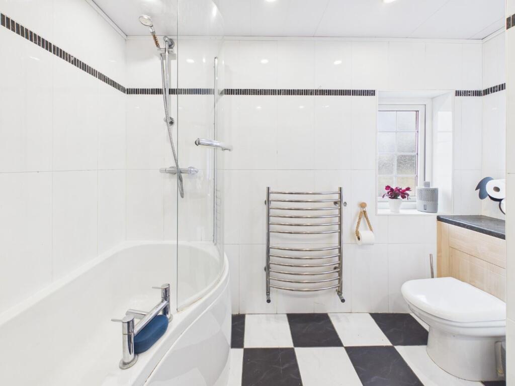 Additional image 13 of Airedale Avenue, Bingley