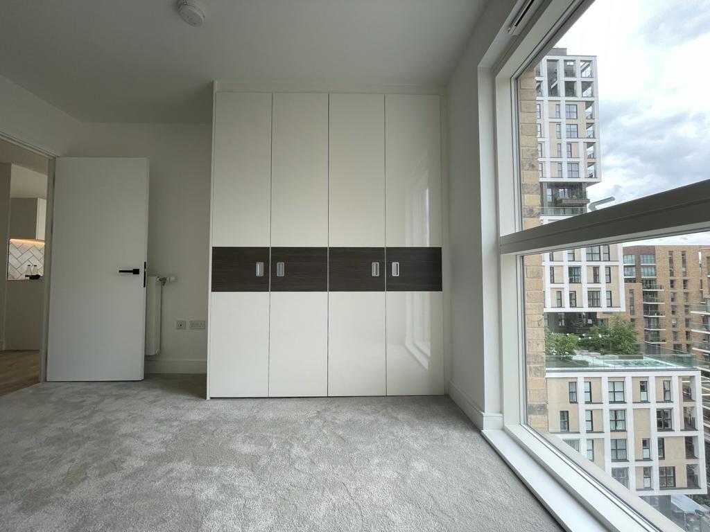 Apartment in London - More