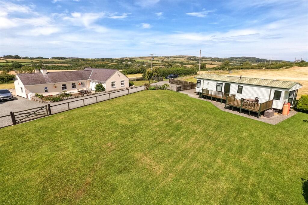 Dulas, Isle of Anglesey, LL70 photo 2