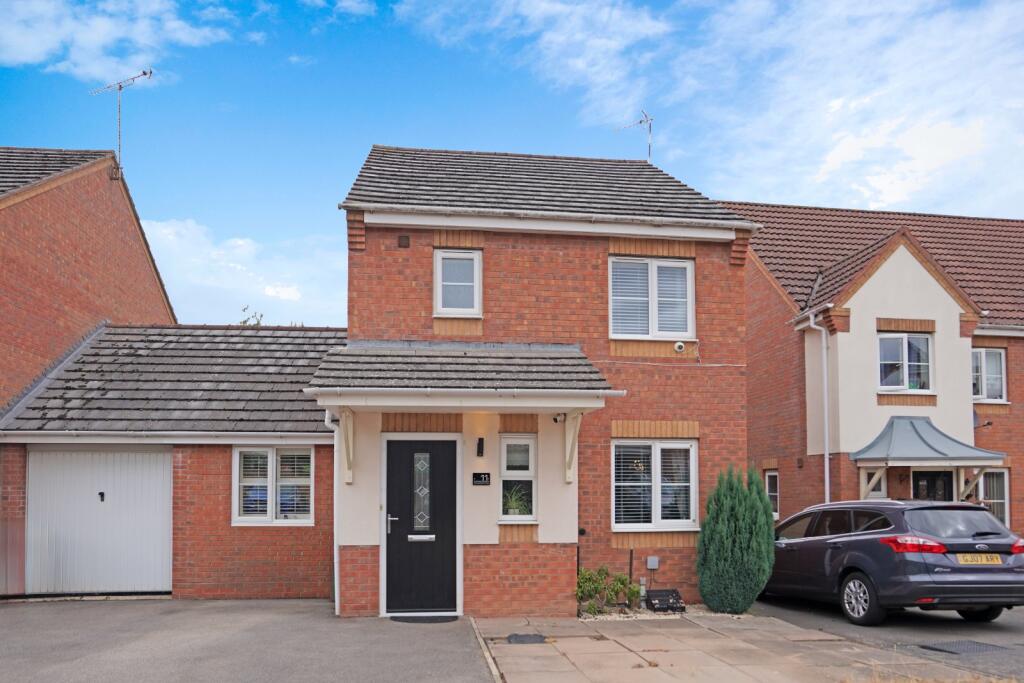 Main image of property: Honeysuckle Close, Bedworth, Warwickshire, CV12