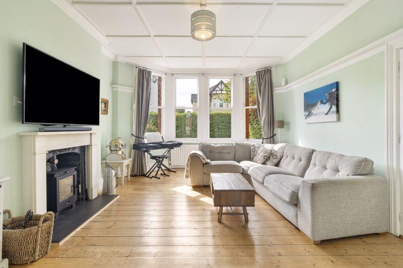 40 Selborne Drive, Douglas photo 3