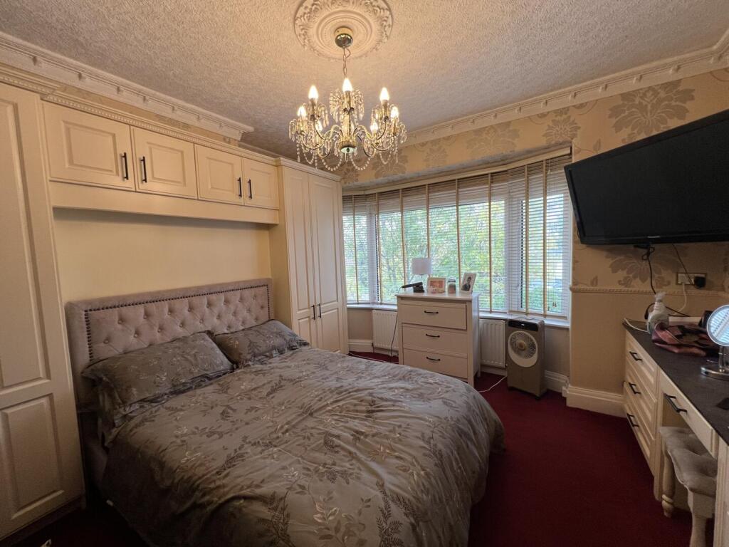 House in Darlington - More