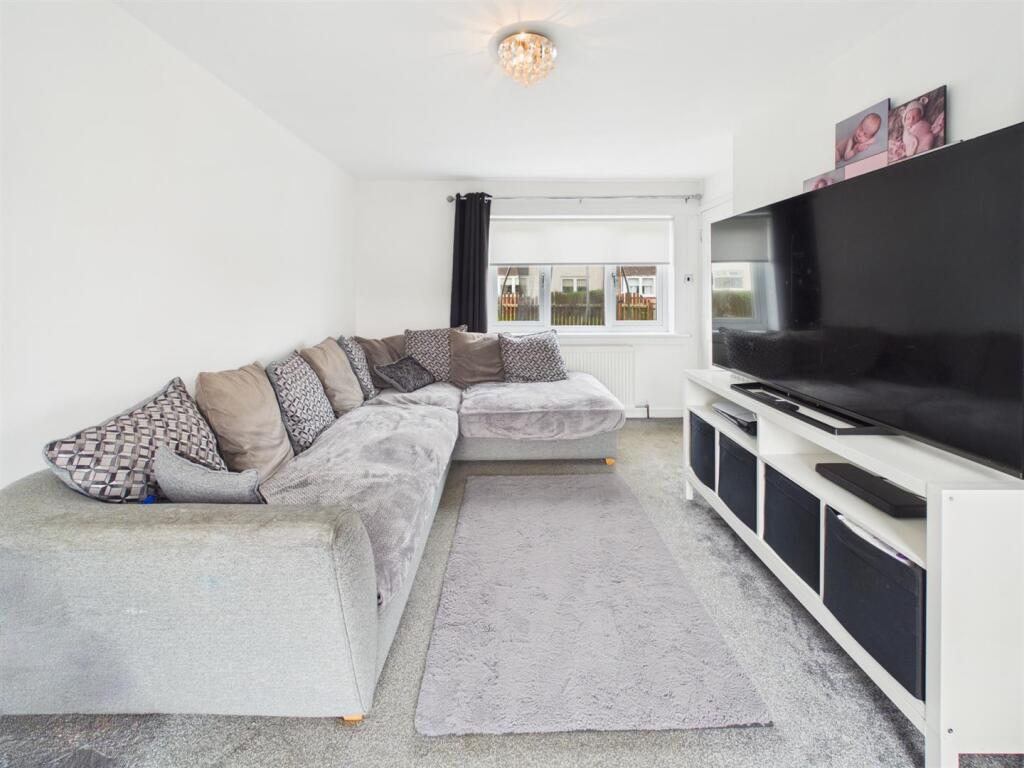House in Paisley, Renfrewshire - View 3