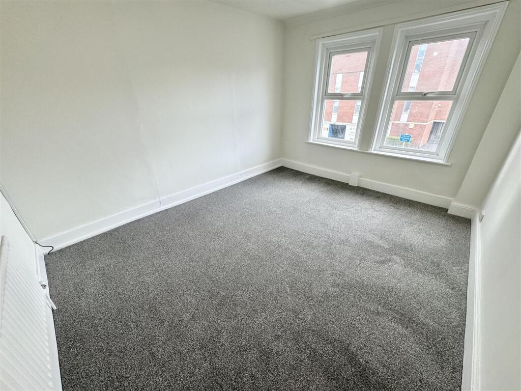 Apartment in Bournemouth - More