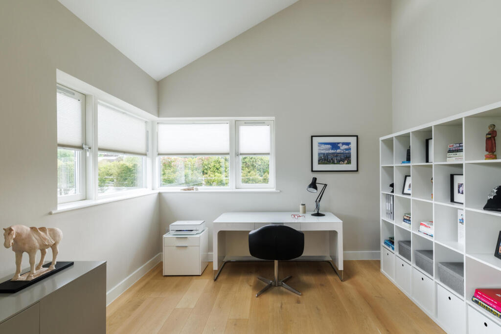 House in Chichester, Earnley - View 4
