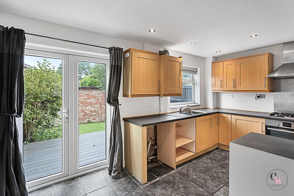Firth Fields, Davenham, Northwich photo 4
