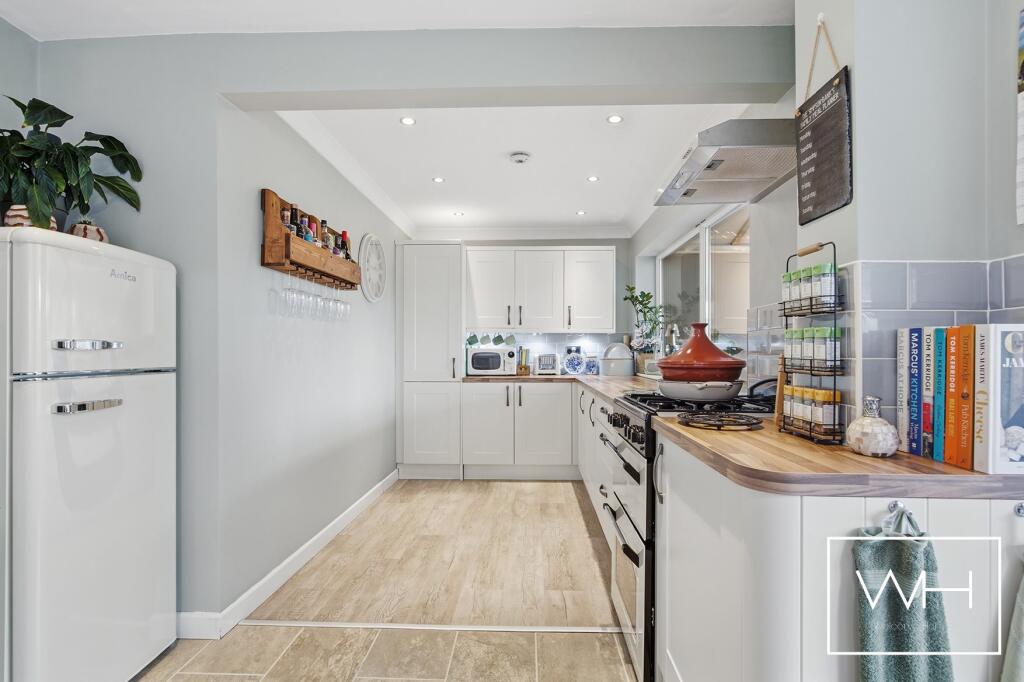 House in Doncaster, Sprotbrough and Cusworth - View 4