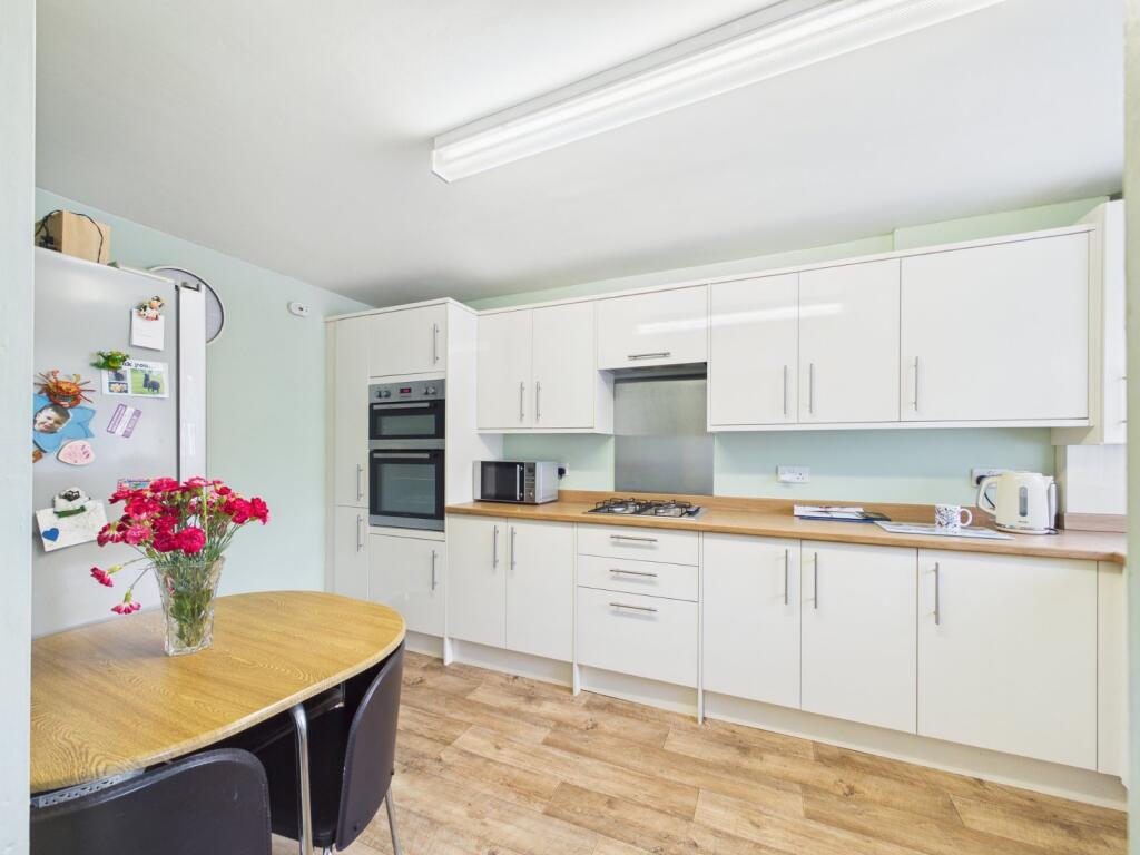 Alberta Close, Worcester, Worcestershire, WR2 photo 2