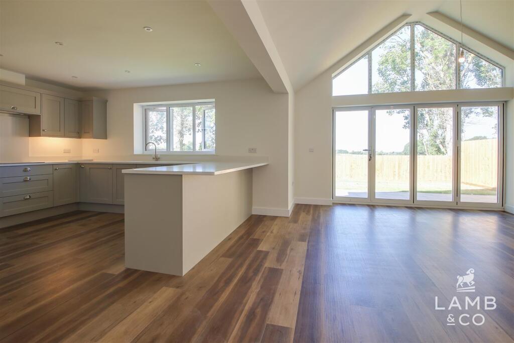 House in Great Holland, Frinton and Walton - View 5