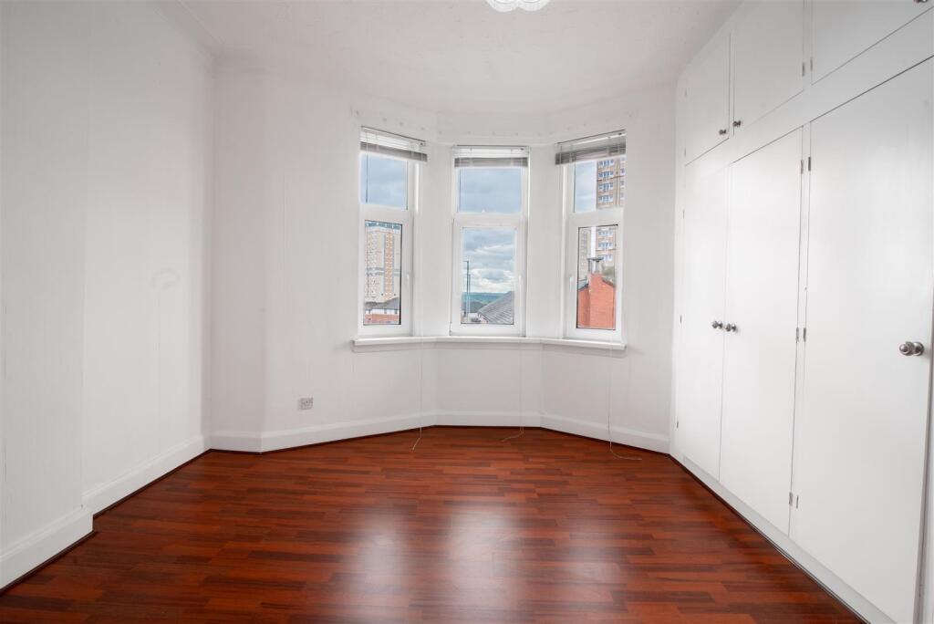 Apartment in Motherwell - More