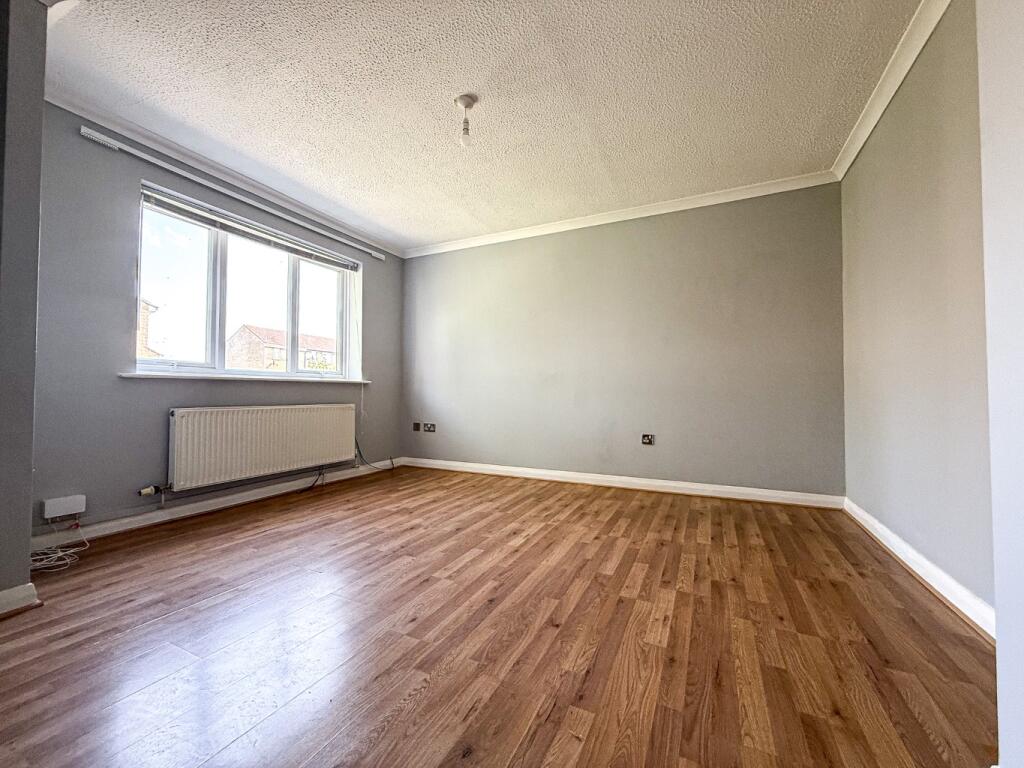 House in Taunton - View 4