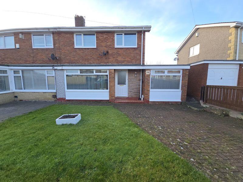 3-bed semi-detached on Wansbeck Avenue, Wansbeck Estate, Choppington, £180,000