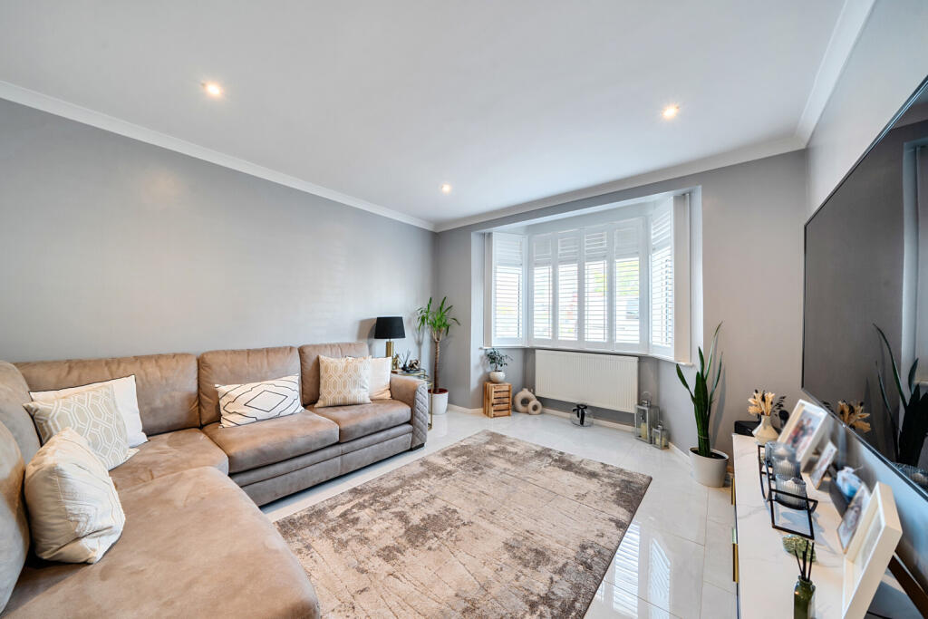 House in Harrow - View 4