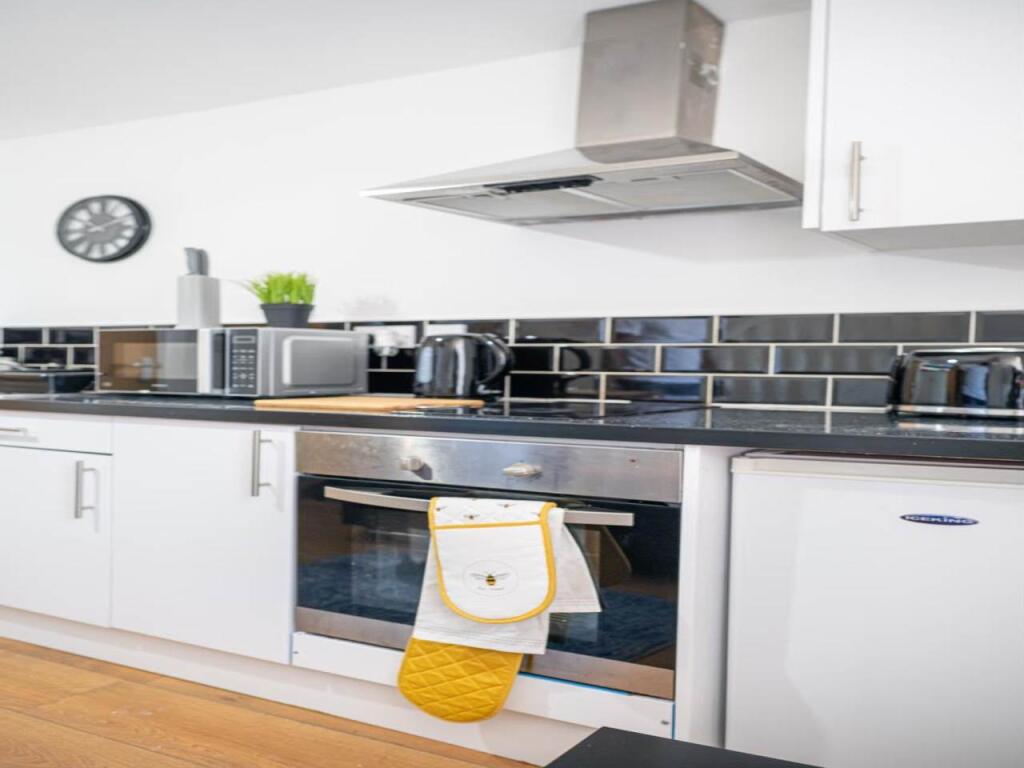 Apartment in Leeds - View 5