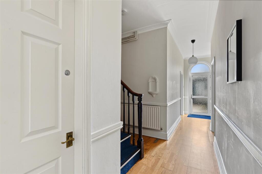 House in Long Eaton - More