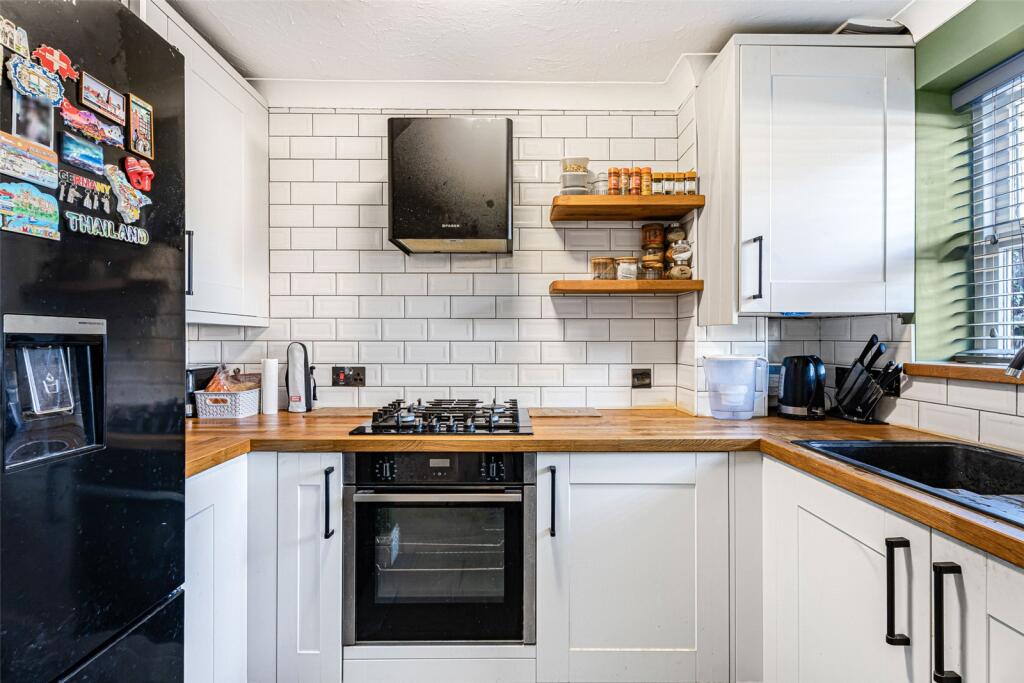 House in Spelthorne, Surrey - View 4