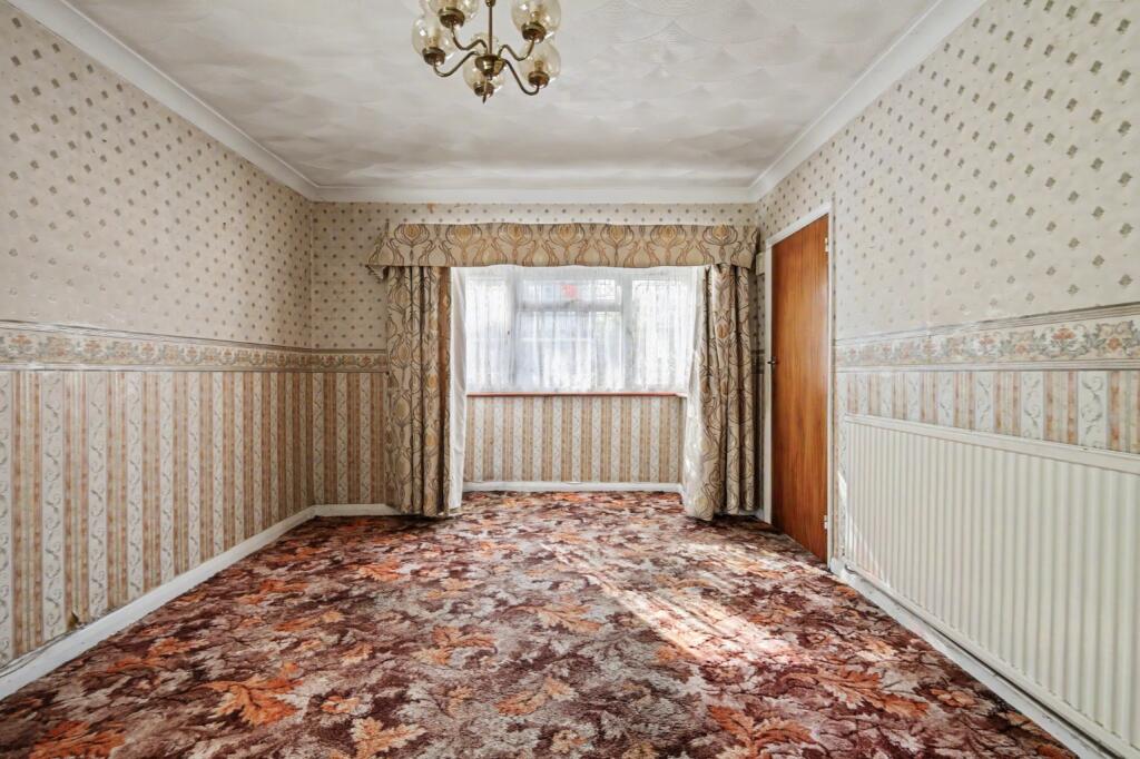 House in Basildon, Essex - View 3