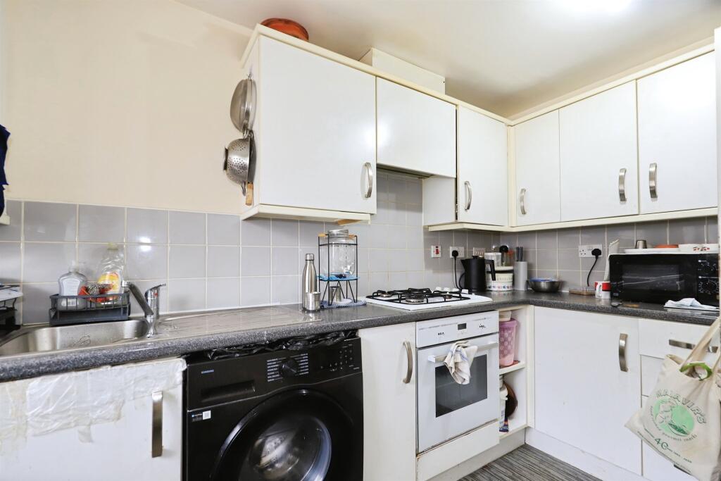 House in Wolverhampton, West Midlands - View 5