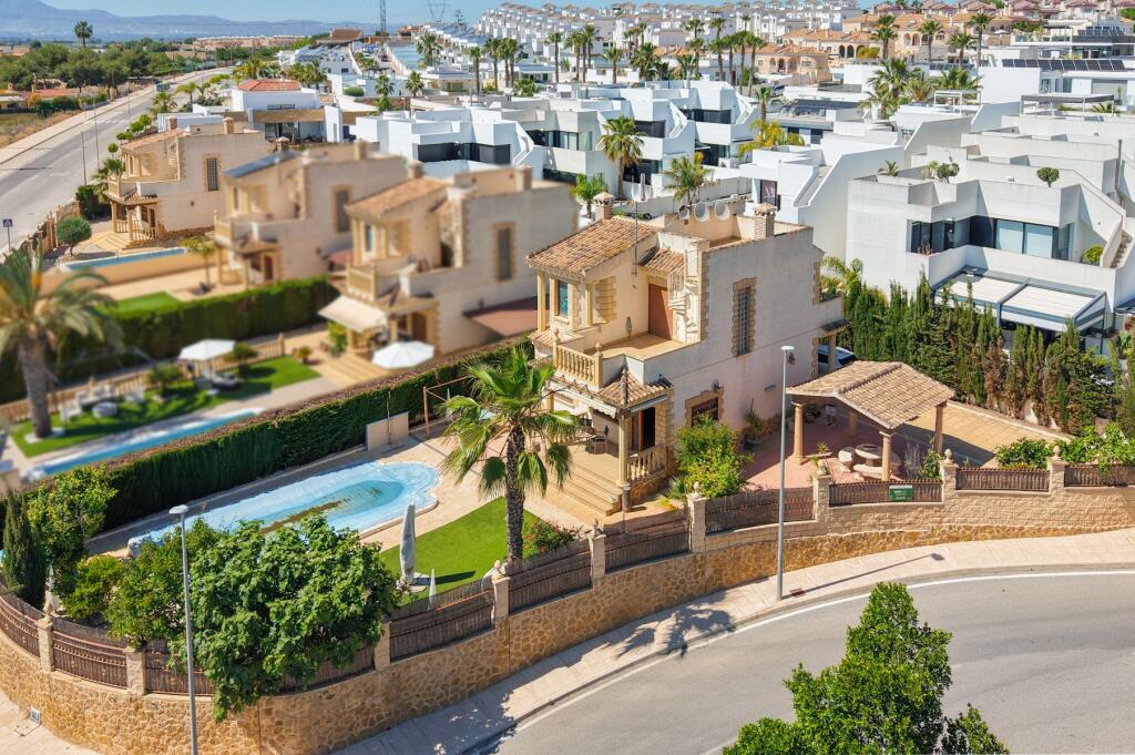 Main image of property: Valencia, Alicante, La Marina