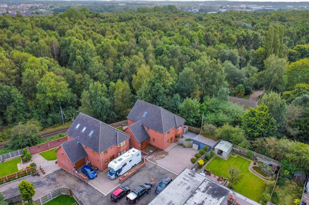 House in Warrington - View 5