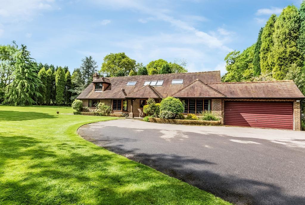Main image of property: NEWDIGATE RD, BEARE GREEN, RH5