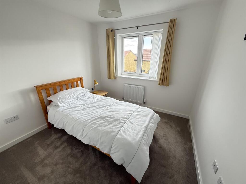 House in Swindon - View 5