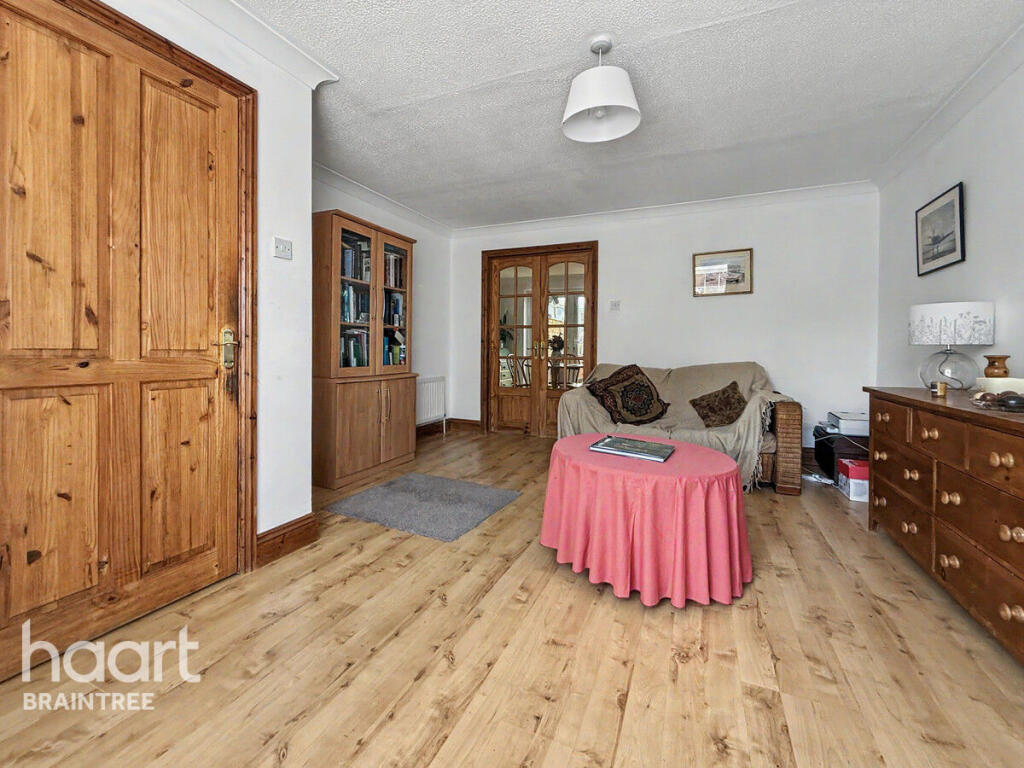 Beech Avenue, Halstead photo 3