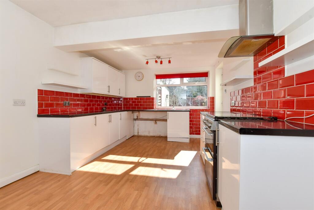 Crabble Road, Dover, Kent photo 3