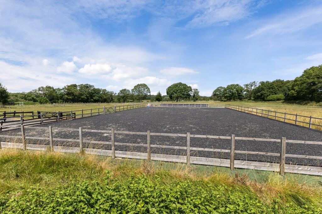 Twineham Lane, Sayers Common, BN6 - View 5