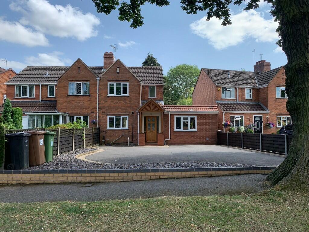Main image of property: Hay Lane, Monkspath, Solihull, B90 4EQ