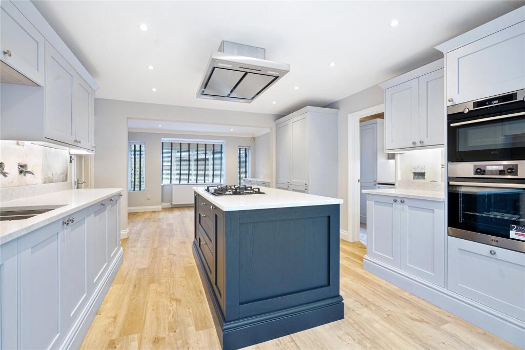 Clive Road, Esher, Clive Road, Esher, KT10 photo 4