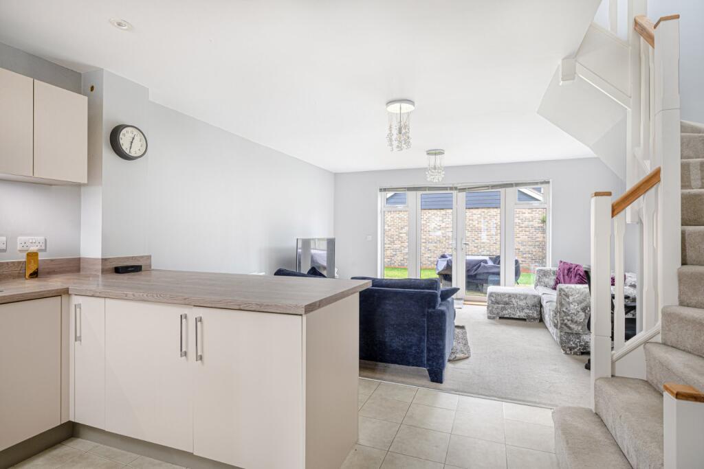 Franklin Drive, Elsenham, Bishop's Stortford, Essex, CM22 photo 4