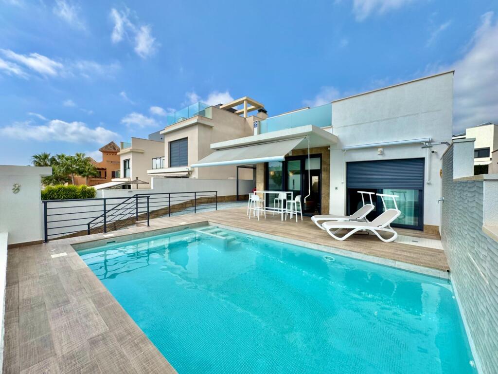 Main image of property: Valencia, Alicante, San Miguel de Salinas