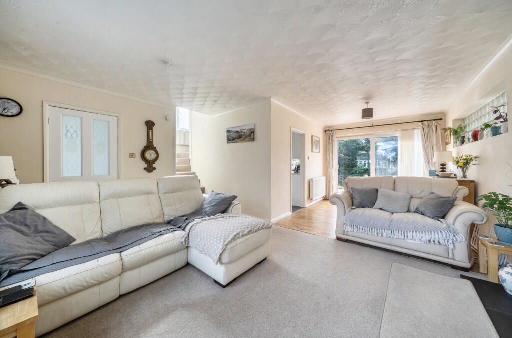 House in Southampton, Bassett Green - View 2