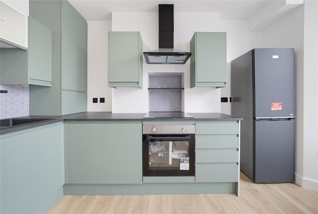 Apartment in Cardiff - View 3