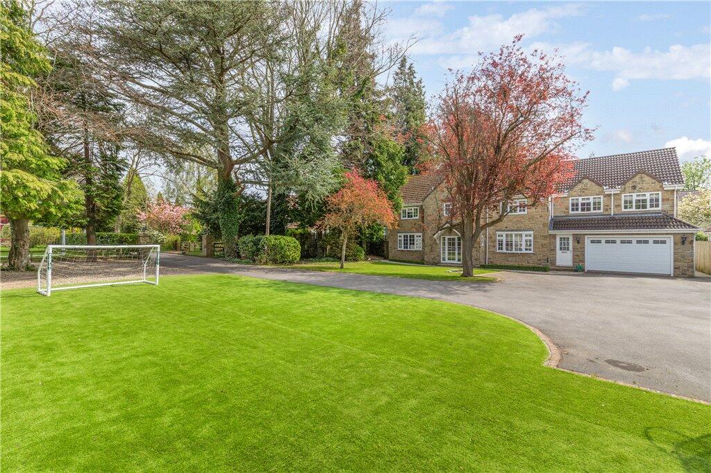 Main image of property: Clifford Avenue, Ilkley, West Yorkshire, LS29