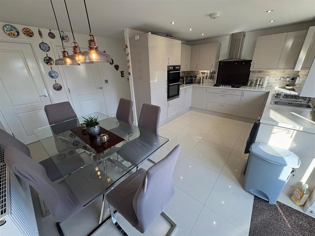 Additional image 9 of Cross Lane, Queensbury, Bradford