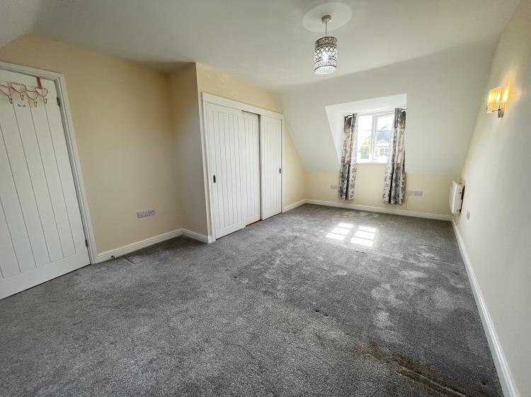 Fairfield Avenue, Felixstowe - More